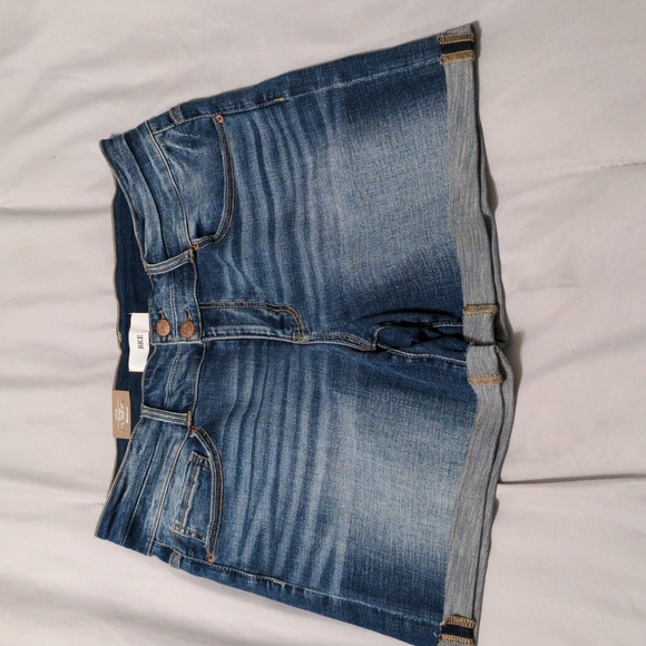 SOLD Sz 12/14 - Buckle BKE Payton Mid Rise Midi Shorts sz 31 NWT - Picture 3 of 7